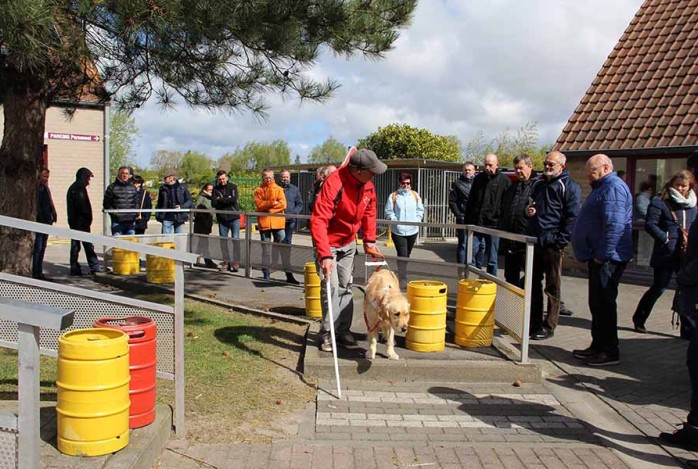 Asperges Deswarte en de Blindegeleidehonden